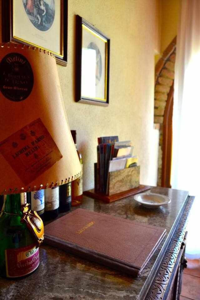 Agriturismo San Silvestro San Donato in Poggio ภายนอก รูปภาพ